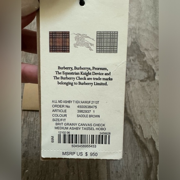 BURBERRY Bucket bag with tassel - Picture 16 of 16